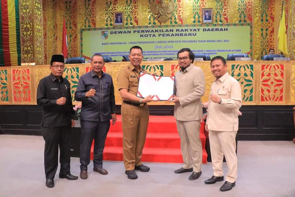 DPRD Kota Pekanbaru Sahkan Perda Pengelolaan Air Limbah Domestik