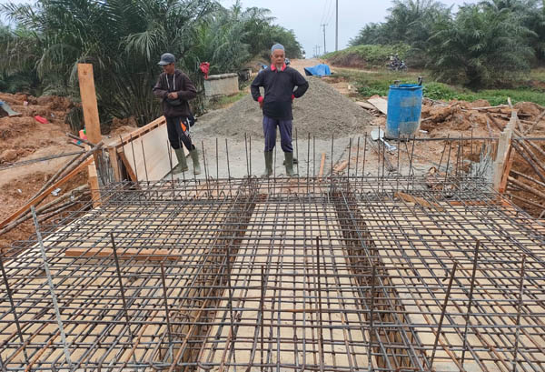 PTPN V Bangun Kembali 'Nadi Ekonomi' Desa Masyarakat Rimba Jaya